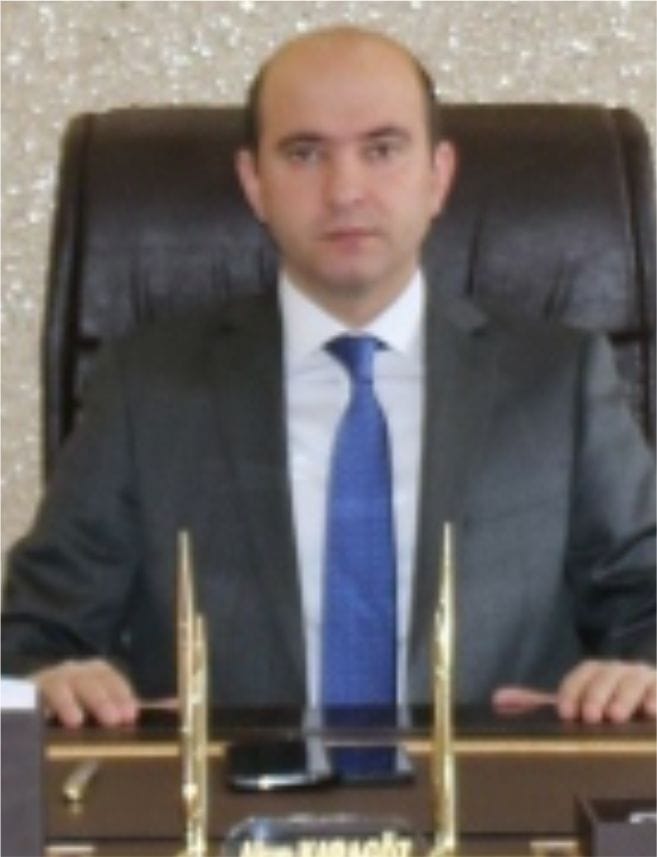 Akın Karaköz Kimdir?