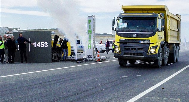 1453 Kamyonla Rekor Denemesi