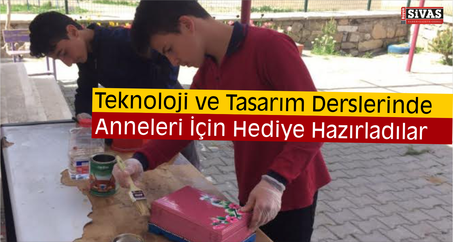 Ortaokul Öğrencilerinden Annelerine Anlamlı Hediye
