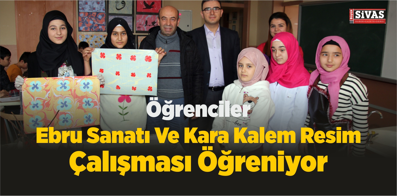 Öğrenciler Ebru Sanatı Ve Kara Kalem Resim Çalışması Öğreniyor