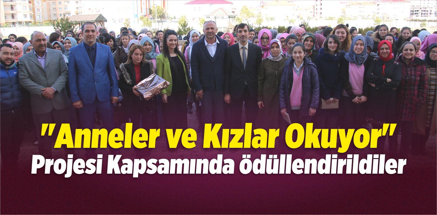 Anneler ve Kızlar Okuyor