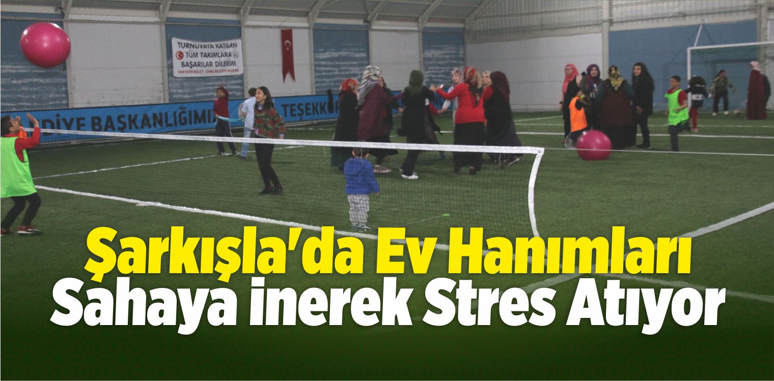 Ev Hanımları Sahaya İndi