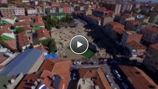 2 Bin Yıllık Roma Basilica Therma Hamamında Yüzme Keyfi