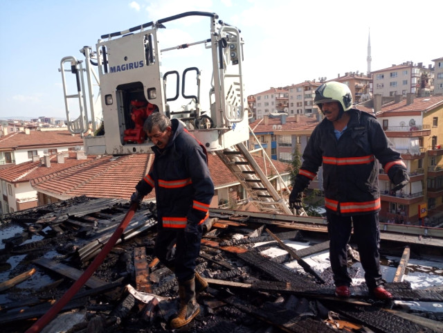 Başkent te Korkutan Yangın: 4 Kişi Dumandan Etkilendi