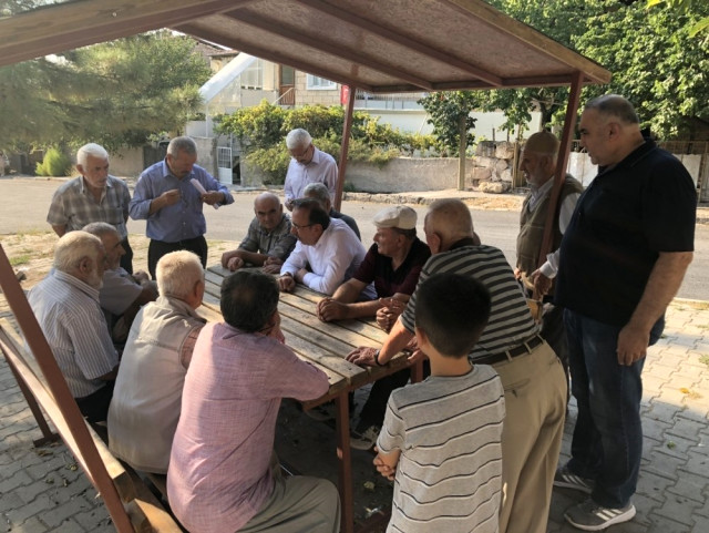 Belediye Başkanı Seçen, Vatandaşlarla Buluşmaya Devam Ediyor