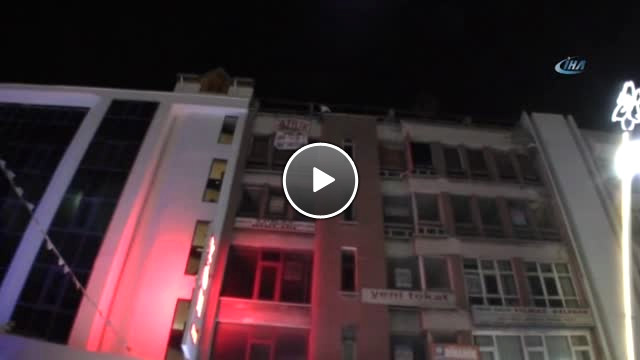 İntihar Girişiminde Bulunan Genç Son Anda Kurtarıldı