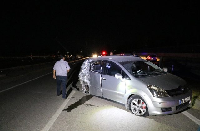Sivas ta Piknik Dönüşü Kaza: 5 Yaralı