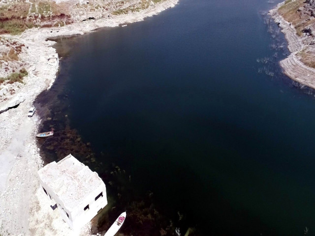 Su Altında Kalan Köyleri Ortaya Çıktı, Çocukluk Anıları Canlandı