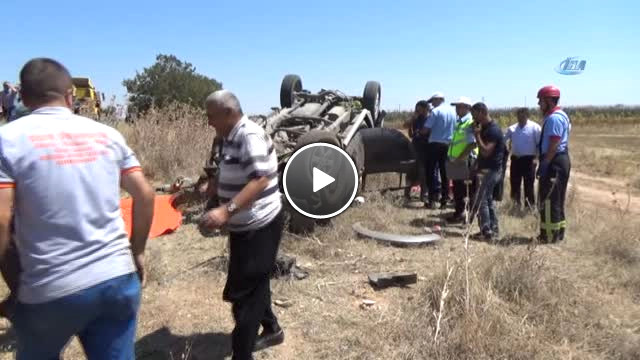 Tatilden Dönen Ailenin İçinde Bulunduğu Kamyonet Takla Attı: 1 Ölü, 3 Yaralı