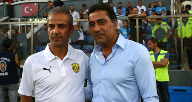 Trabzonspor Teknik Direktörü Ünal Karaman dan Mete Kalkavan a Eleştiri