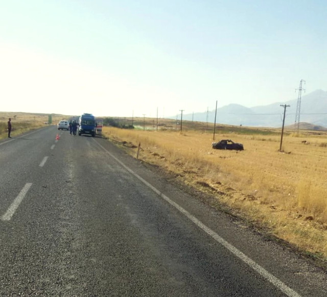 Yoldan Çıkan Otomobil Takla Attı: 1 Ölü, 3 Yaralı