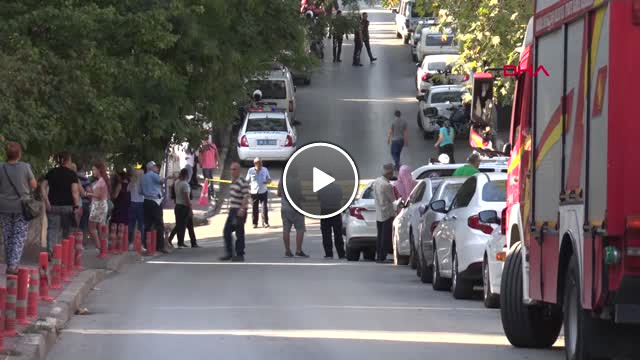 Ankara Evini Yakıp, Etrafa Ateş Açtı