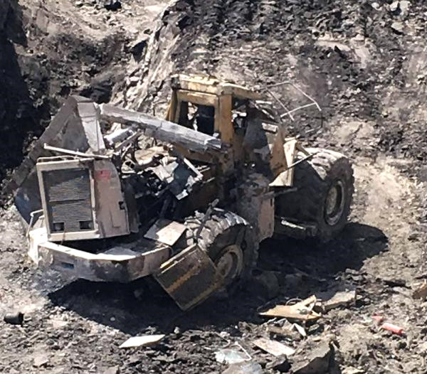 Kepçe ile 30 Metrelik Çukura Düşen Operatör Öldü