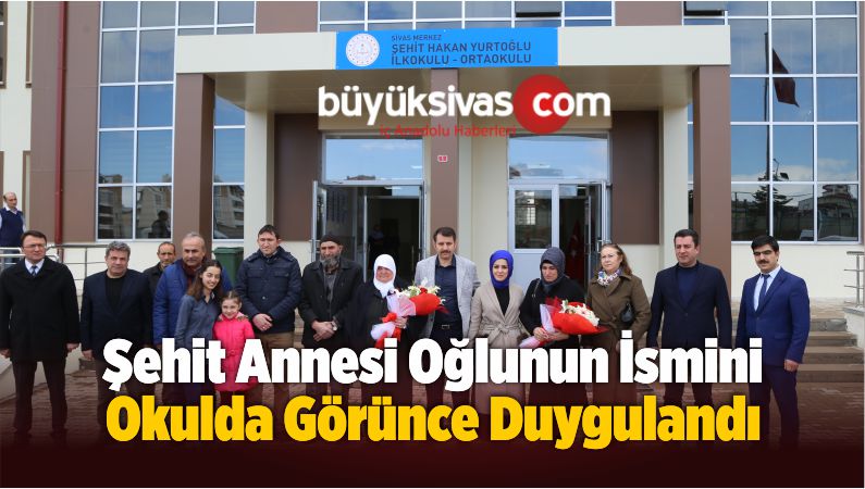 Görünce Duygulandı