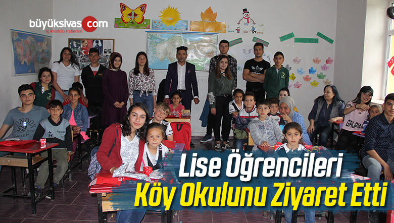 Lise Öğrencileri Köy Okulunu Ziyaret Etti