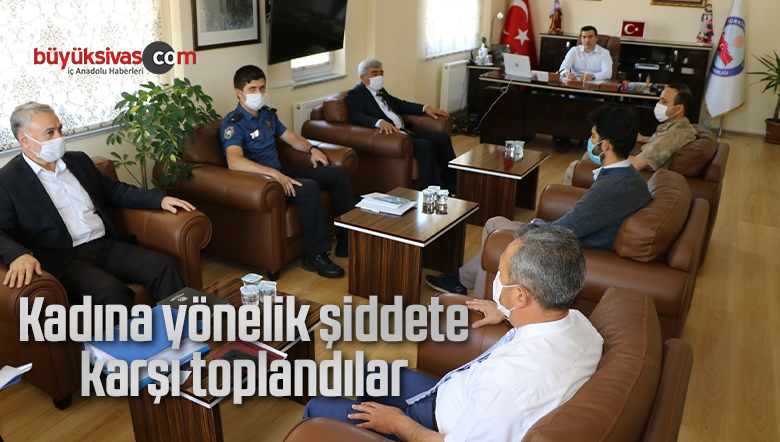 Kadına yönelik şiddete karşı toplandılar