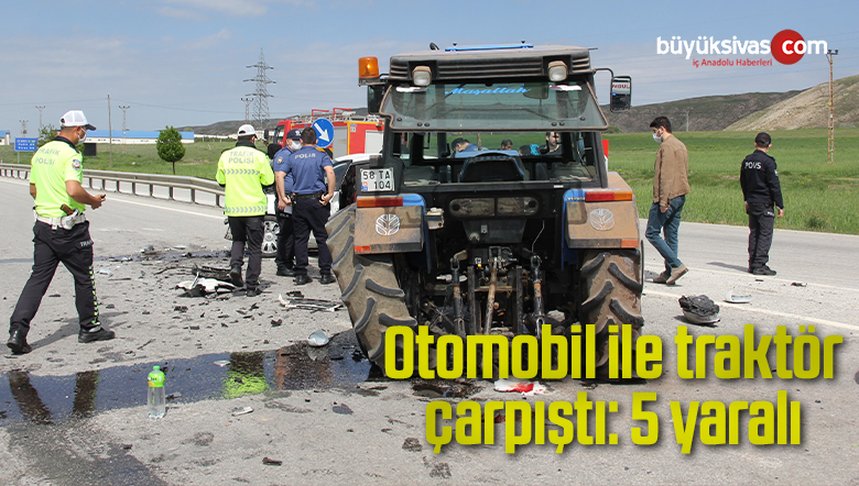Otomobil ile traktör çarpıştı: 5 yaralı