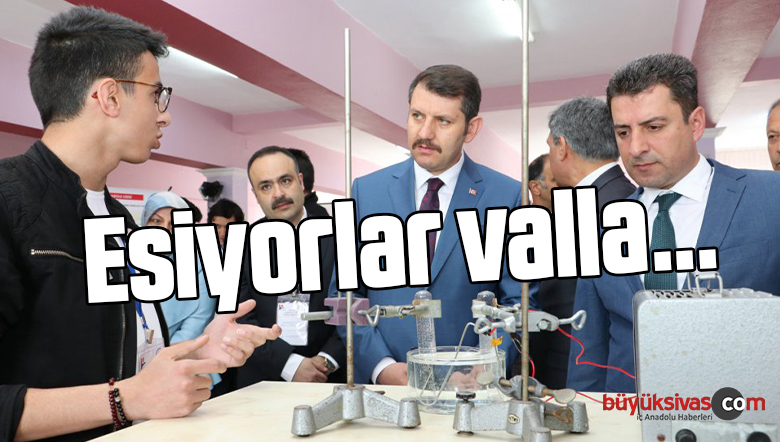 Sivas’tan TÜBİTAK’ta Büyük Başarı! Esiyorlar Valla Helal Size!