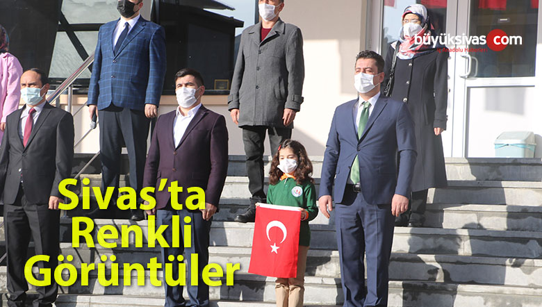 Sivas’ta İstiklal Marşı coşkusu renkli görüntüler oluşturdu