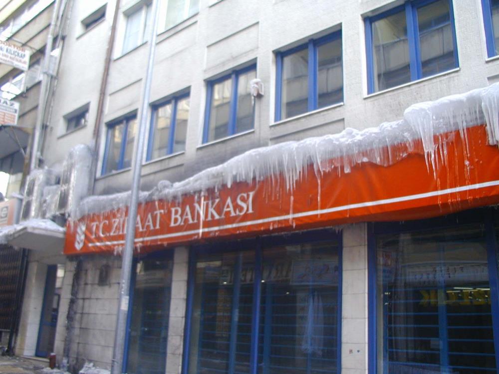 sivas buz sarkıtları