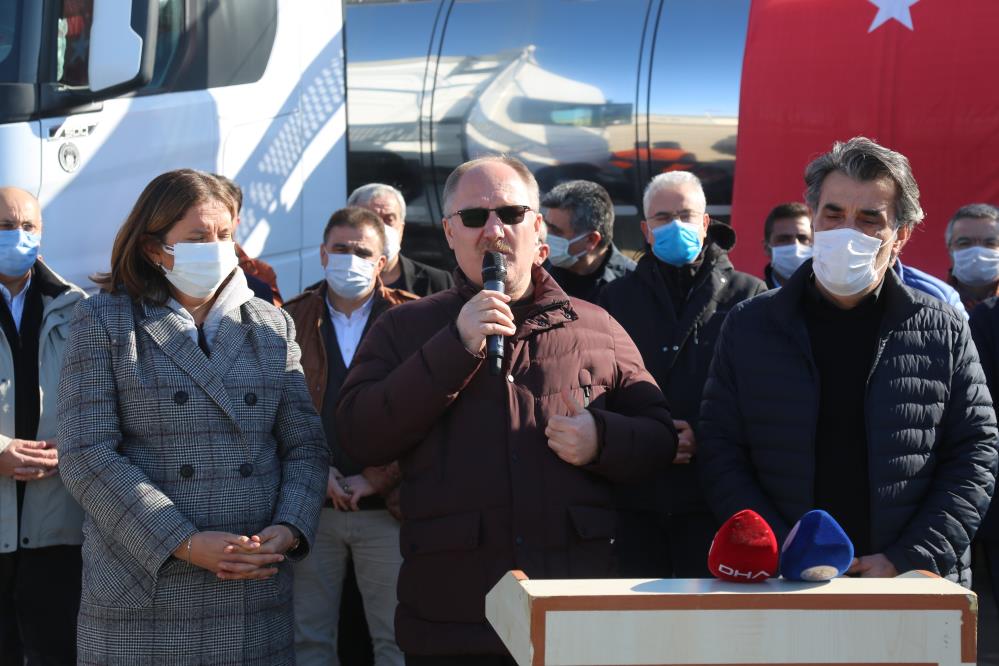 Başkan Bilgin 12 milyon TL değerinde 39 iş makinesini Sivas’a kazandırdı