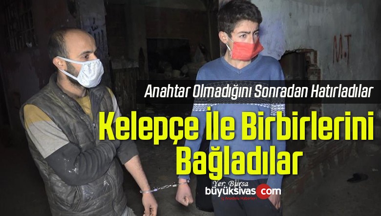 Çöpten Buldukları Kelepçe İle Birbirlerini Bağladılar