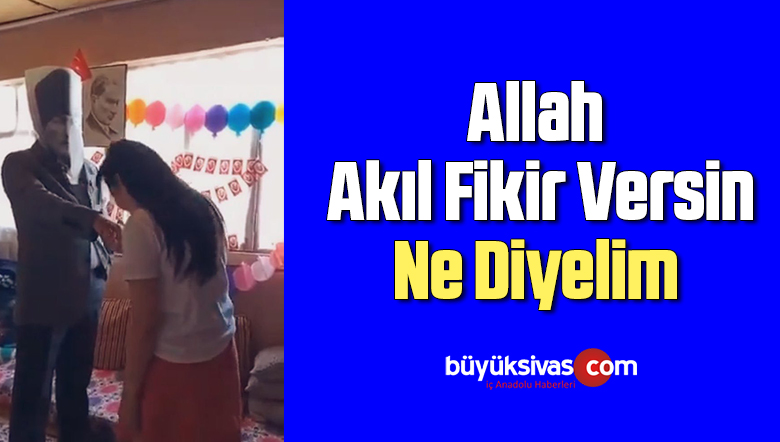 Kız öğrenciye Atatürk maskesi takan şahsın elini öptürdüler