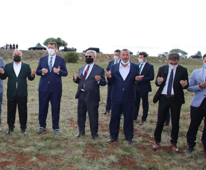 Vali Salih Ayhan Porsuk Köyünde İncelemelerde Bulundu