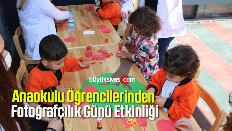 Anaokulu Öğrencilerinden Fotoğrafçılık Günü Etkinliği