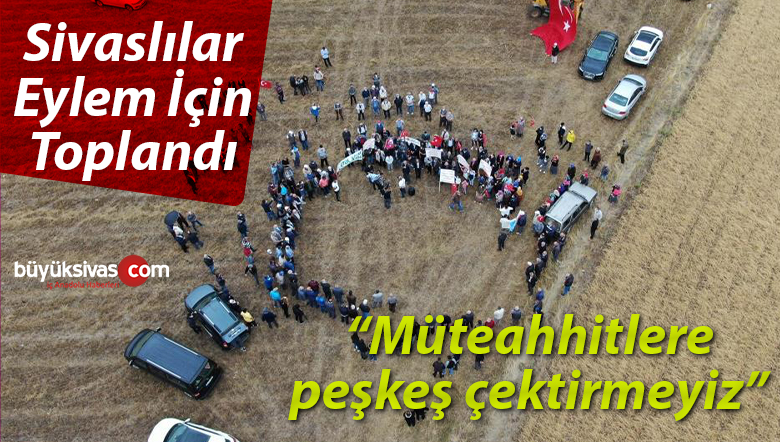 Sivas’ta çiftçiler traktörlerini Kaz Gölü’nü korumak için sürdü