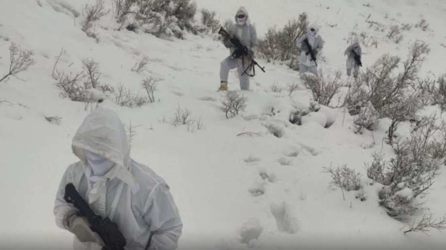 Eksi 39 derece ve 7 metre kar! “Vatan Nöbeti”