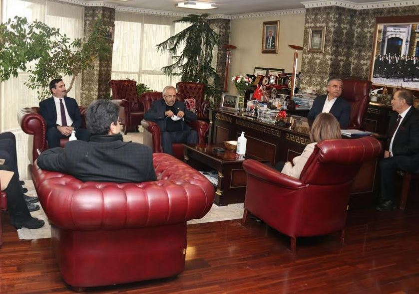 İsmet Yılmaz şehri karış karış ziyaret ediyor! Köksal’a gitti!