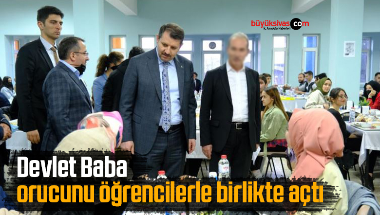 Vali orucunu öğrencilerle birlikte açtı