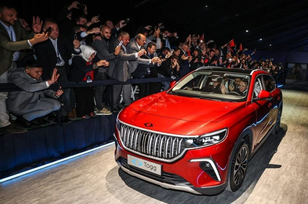 Togg Cumhurbaşkanı Erdoğan tarafından banttan indirildi!