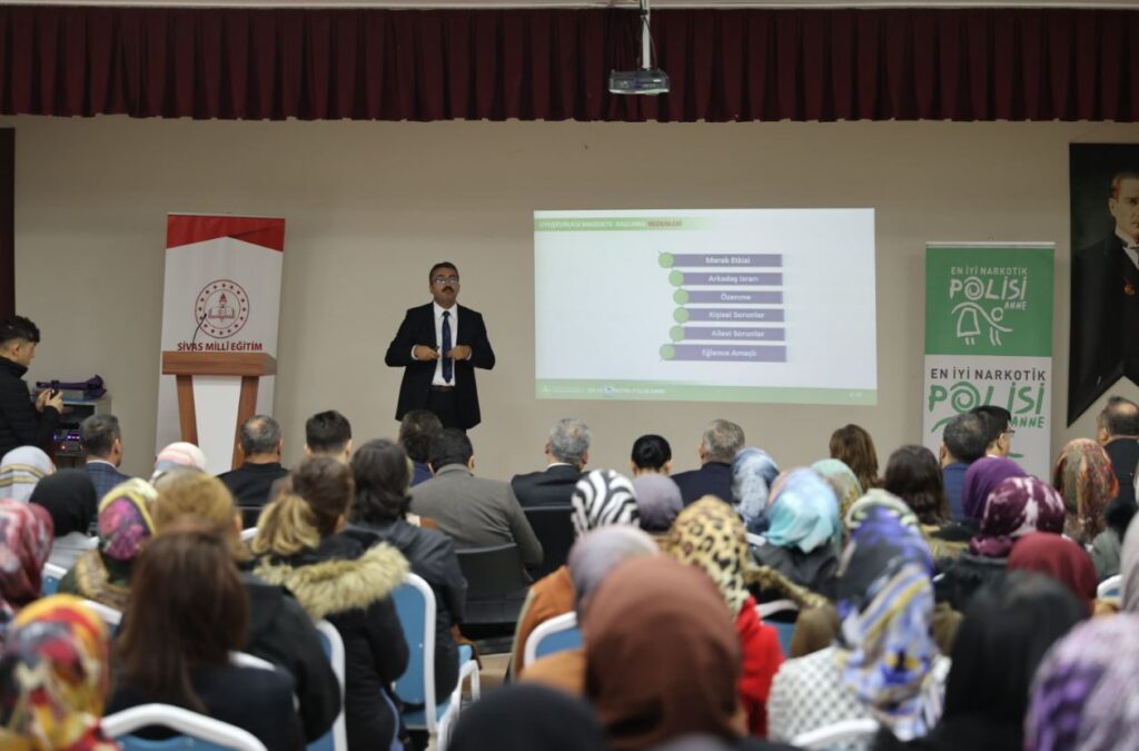 En İyi Narkotik Polisi Anne!