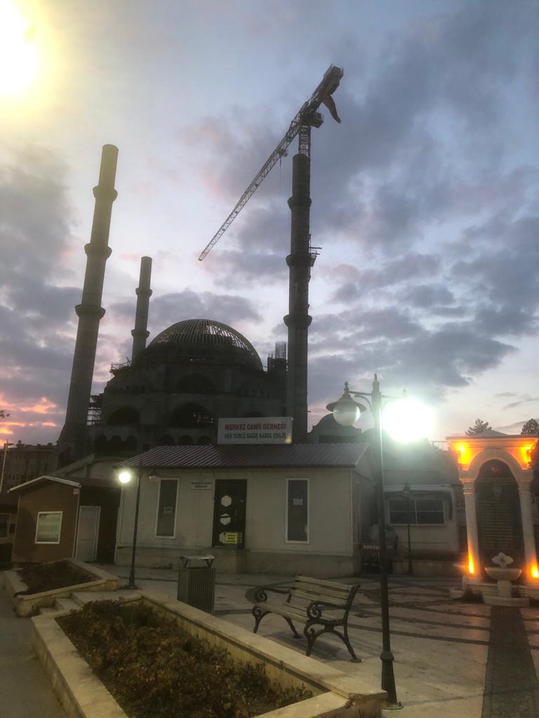 Şimşek Vali ve Başkan Bilgin Merkez Cami İçin Temaslarda!
