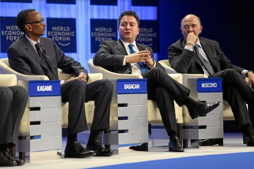 Ülkemizi en iyi şekilde temsil ediyor! Herkesin derdi başka tabii!