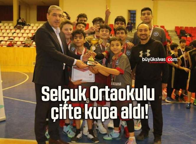 Selçuk Ortaokulu çifte kupa aldı!