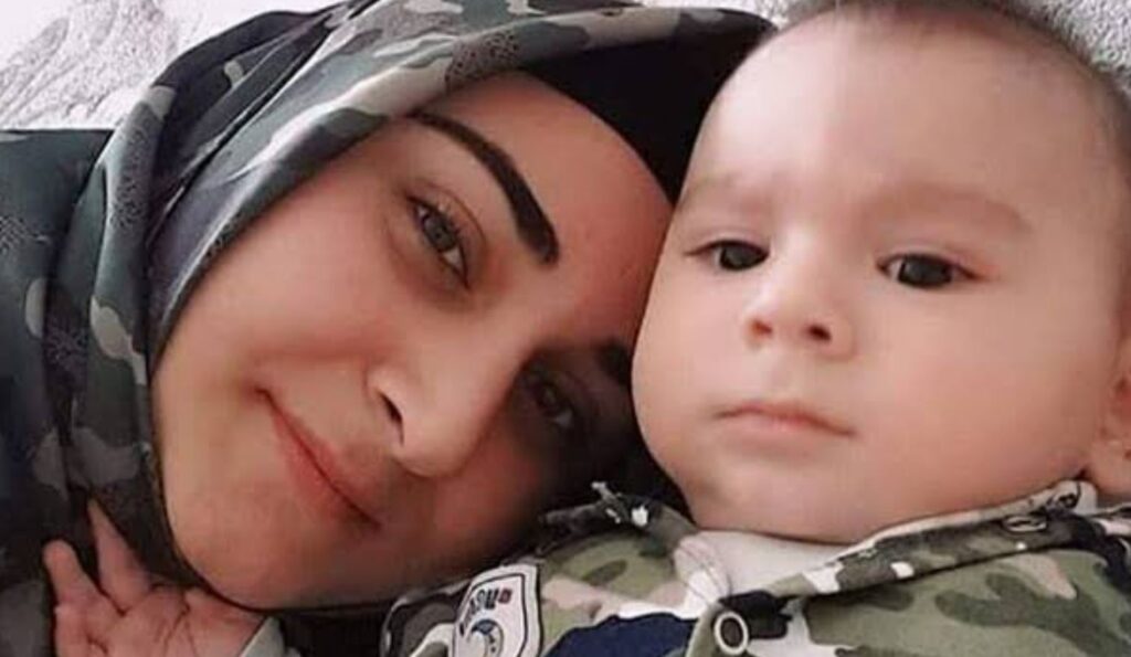 Rukiye Toy Bedirhan Bebeğin Kabrini Ziyaret Etti!