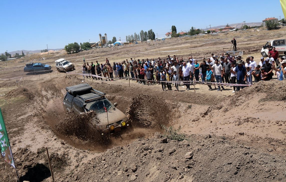 Sivas’ta off-road yarışları düzenlendi