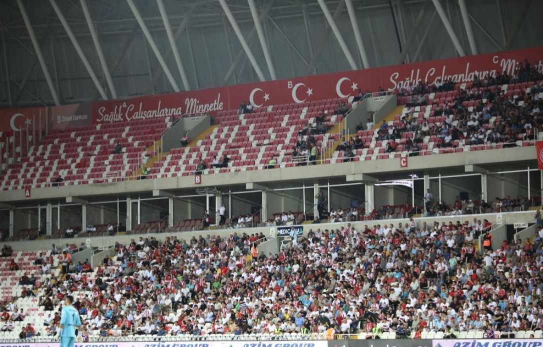 Sadece 5000 Sivasspor taraftarı takımını destekledi! Nerede bu taraftar?