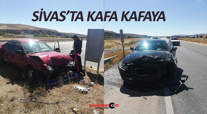 Sivas’ta otomobiller kavşakta çarpıştı: 4 yaralı