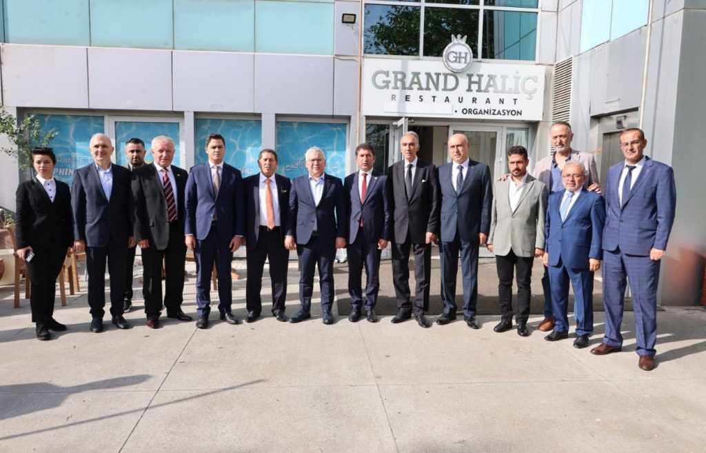 Vali Şimşek İstanbul’da Zaralılarla!