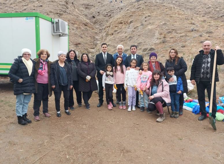 Sivas’ta 150 bin badem tohumu toprakla buluşturuldu!