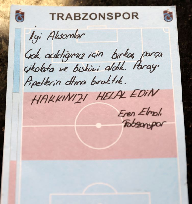 Trabzonsporlu futbolcuların Sivas’ta kafeterya işletmecisine bıraktıkları not duygulandırdı!