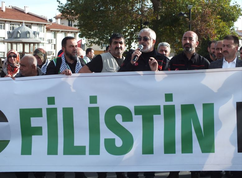 Sivas’tan İncirlik Üssü’ne gitmek için kentten konvoyla yola çıkıldı!