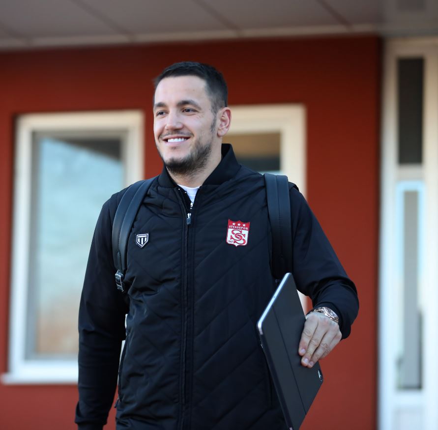 EMS Yapı Sivasspor Kayseri’ye Gitti!