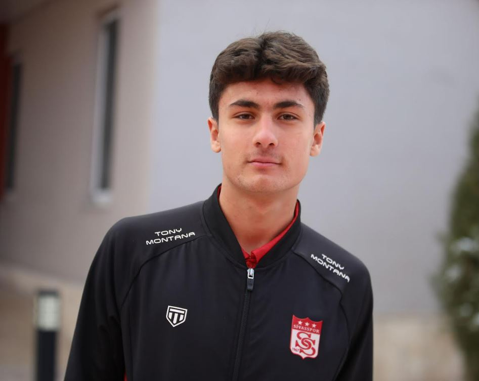 EMS Yapı Sivasspor Antalya’ya Gitti!