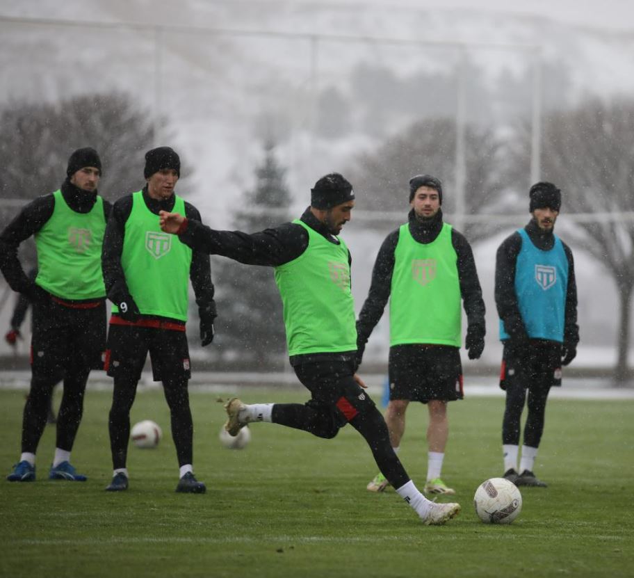 Sivasspor’da Beşiktaş maçı hazırlıkları başladı!