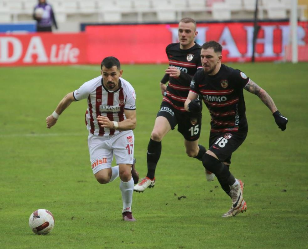 Trendyol Süper Lig: Sivasspor: 2 – Gaziantep FK: 2 (Maç sonucu) İşte önemli dakikalar..